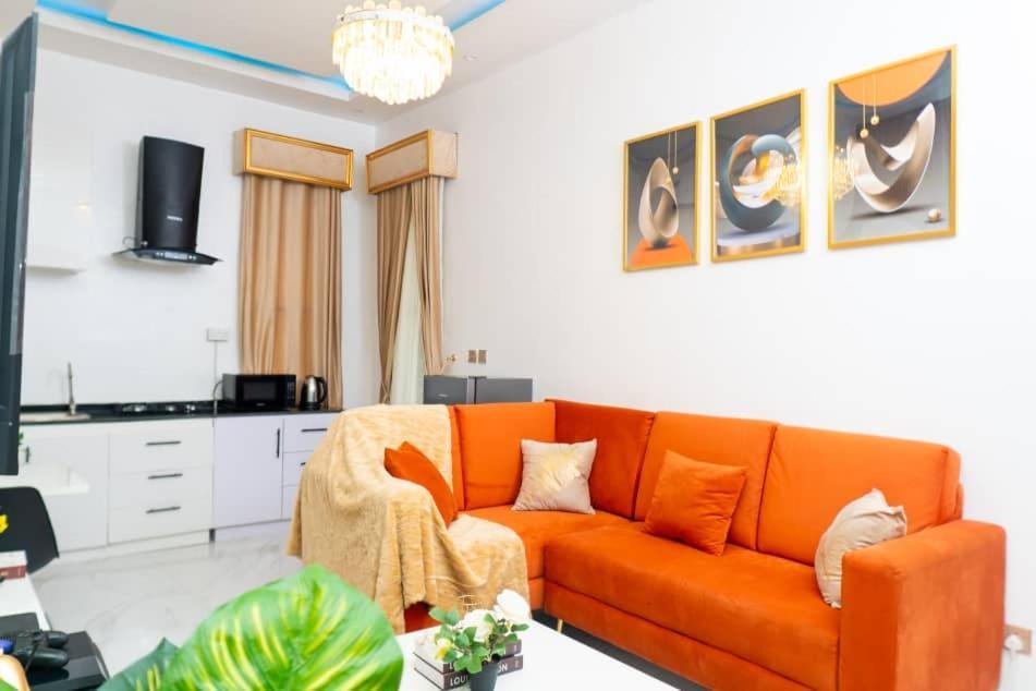 Urban Retreat Luxury Shortlet Apartment Lekki Ajah Lagos With Pool And Gym Экстерьер фото